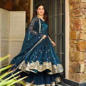 TAEL BLUE SUIT