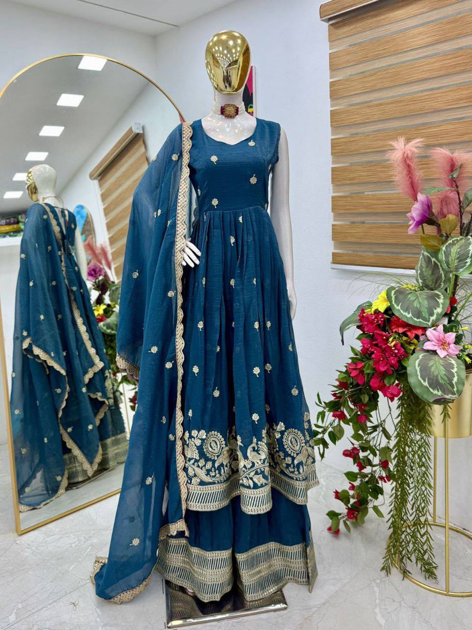 TAEL BLUE SUIT - Image 2
